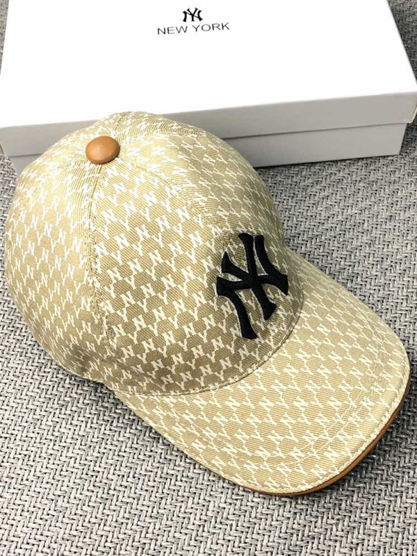 ブランド帽子側面デザイン